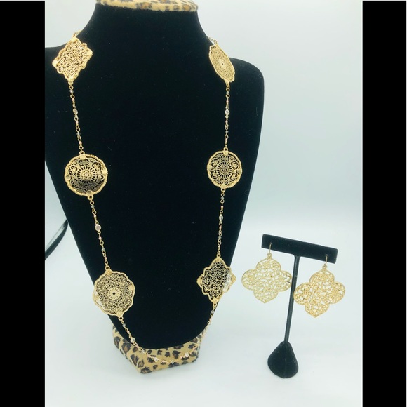 Gold tone Filigree Necklace Set - Picture 2 of 5